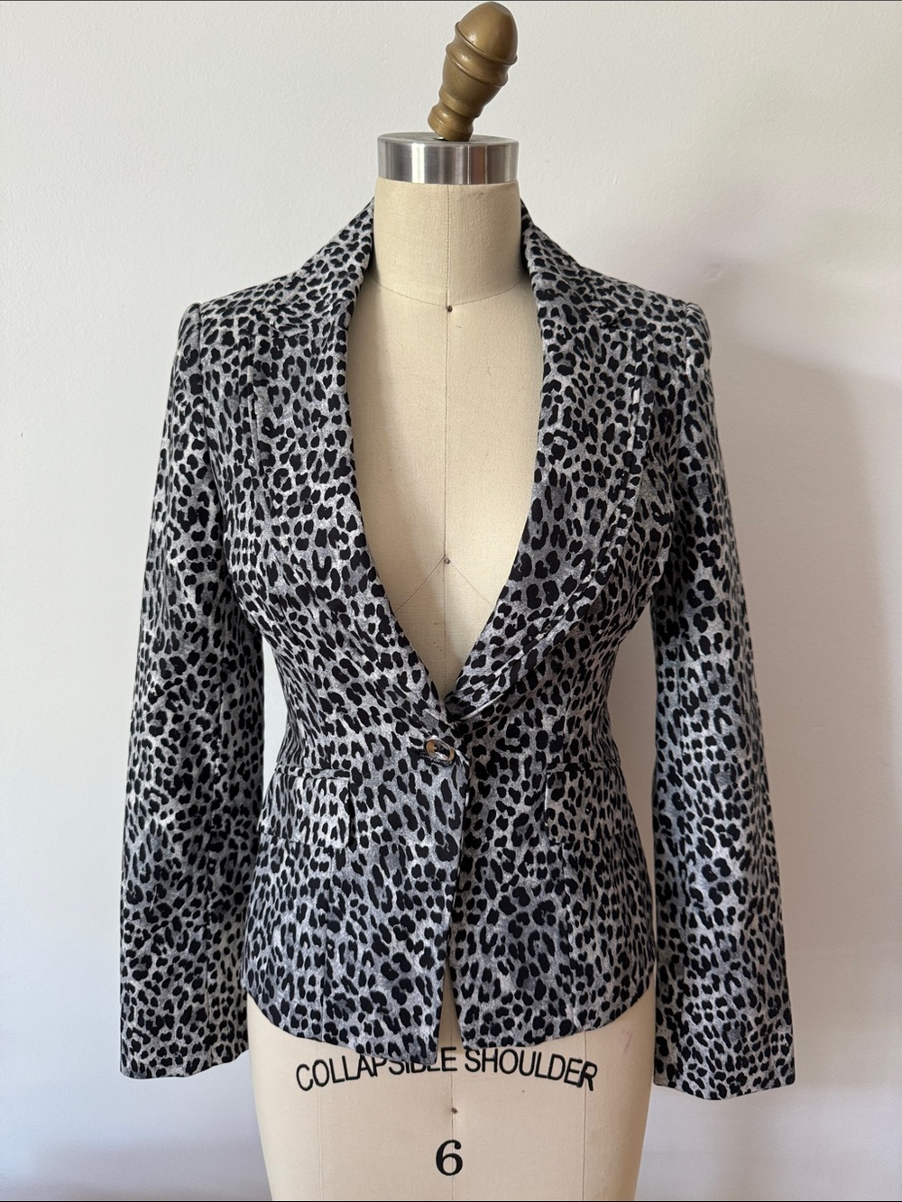 White House Black Market Black & Gray Leopard-Print Single-Button Blazer